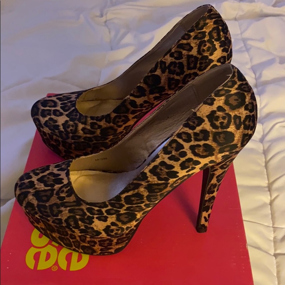 Leopard / Cheetah Heels
